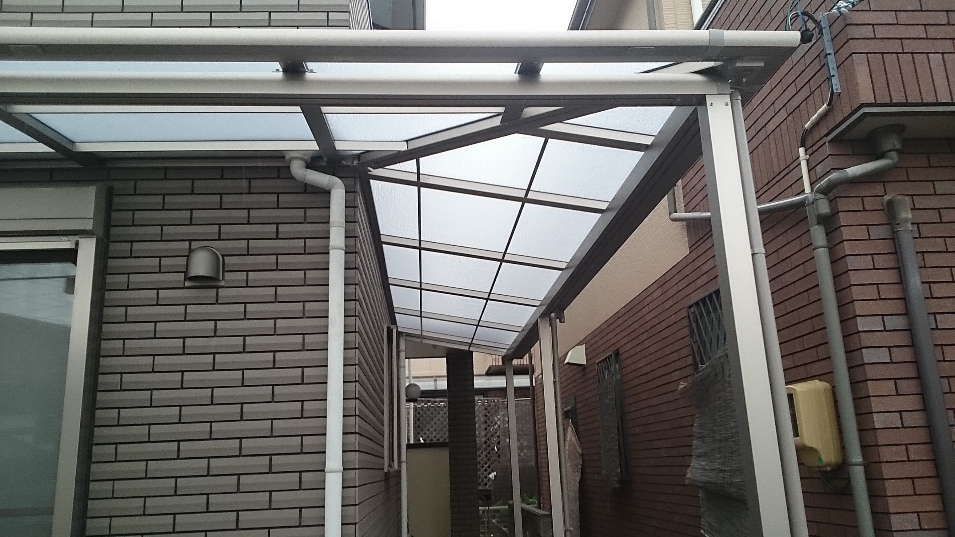 テラス新設工事 | 名古屋市瑞穂区のエクステリア工事ならイズ美