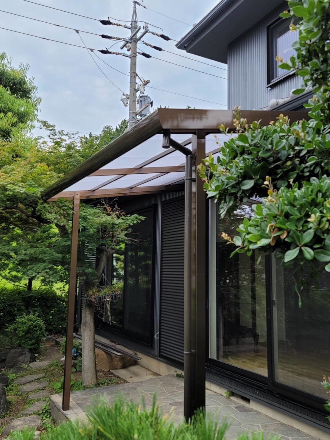 波板張替え | 名古屋市瑞穂区のエクステリア工事ならイズ美