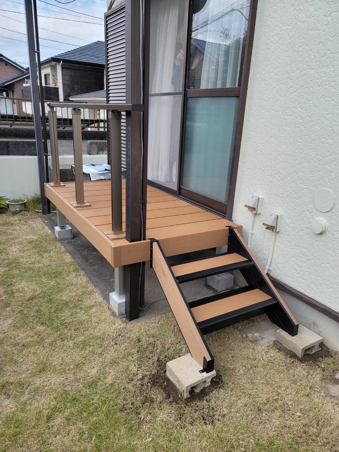 ウッドデッキ設置 | 名古屋市瑞穂区のエクステリア工事ならイズ美